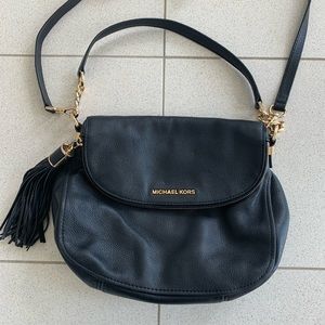 Michael Kors Bedford fringe purse-BLACK